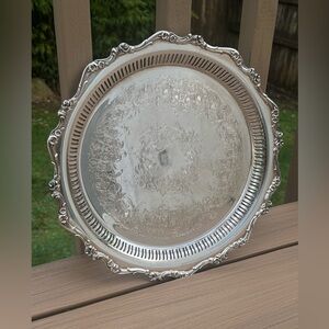 Vintage Wilcox International Silver Co. American Rose Silverplate Circular Tray